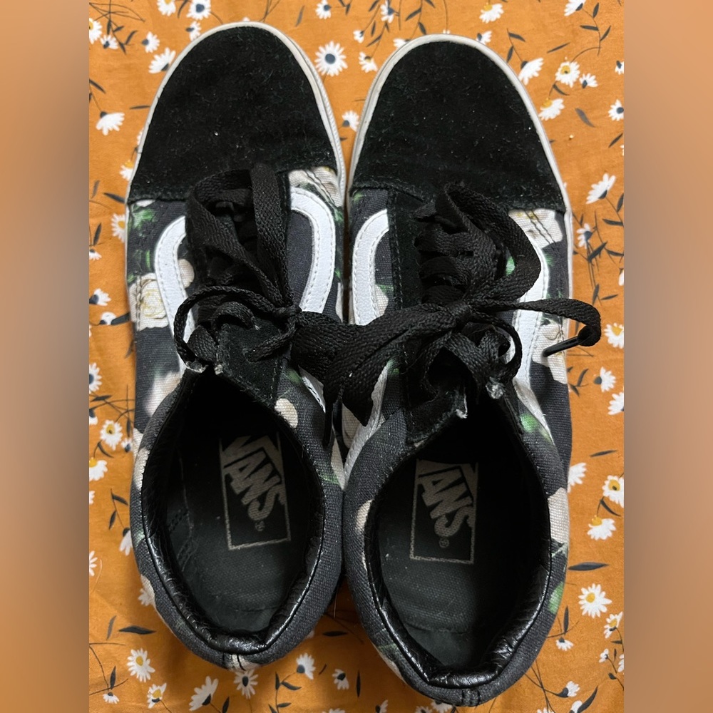 VANS old skool Romantic Floral Black & True White shoes (7w 5.5m)